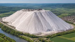 A impressionante montanha de sal de potássio na Alemanha, com mais de 200 metros de altura e que contém 200 milhões de toneladas de sal